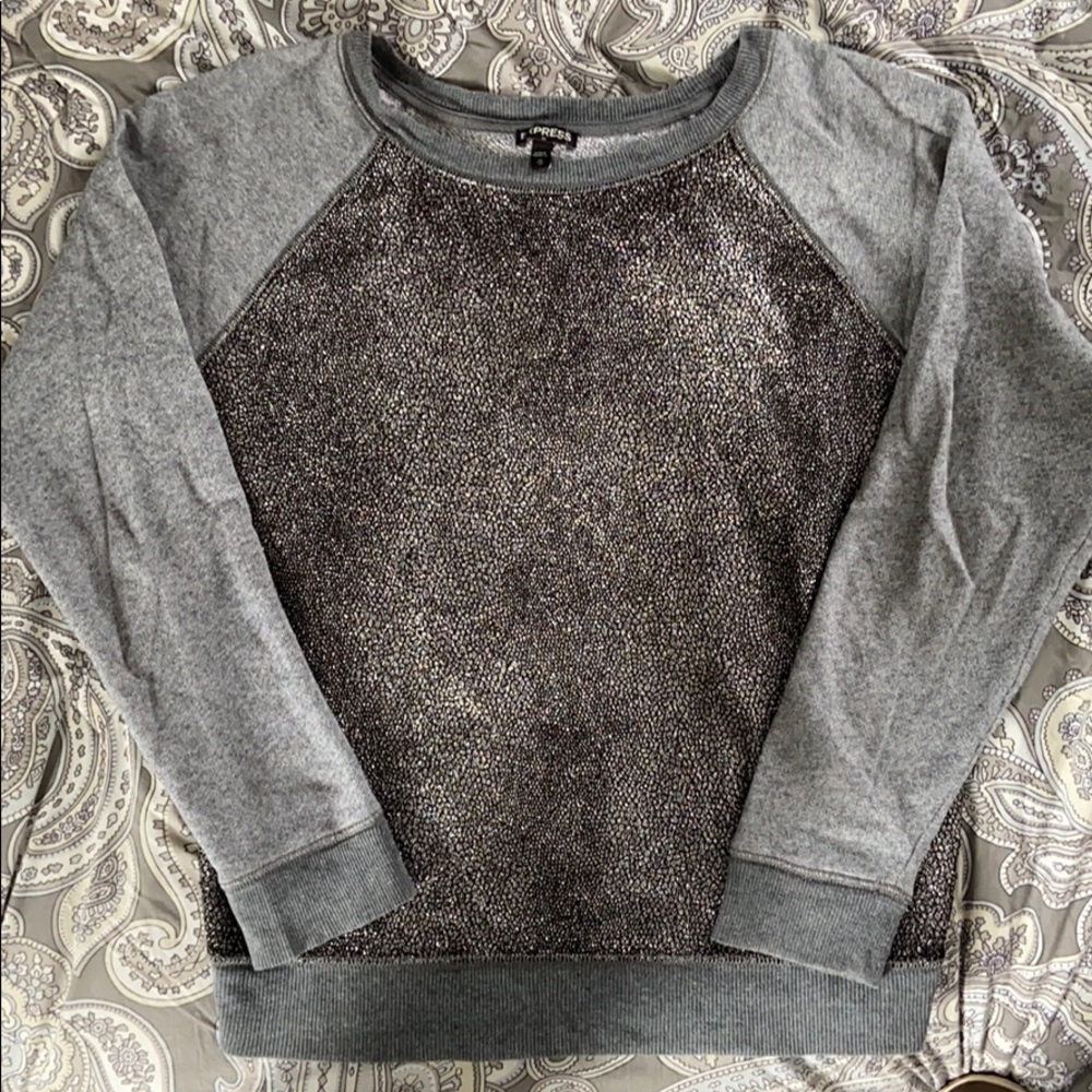 Sweatshirt